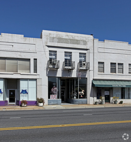 176 W Franklin Blvd, Gastonia, NC for sale - Primary Photo - Image 1 of 9