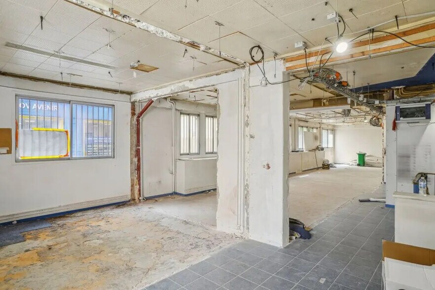 18 Bis Rue Violet, Paris à vendre - Photo du bâtiment - Image 3 de 13