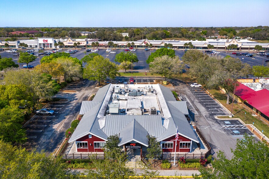 7373 W Colonial Dr, Orlando, FL à louer - Photo du bâtiment - Image 3 de 7