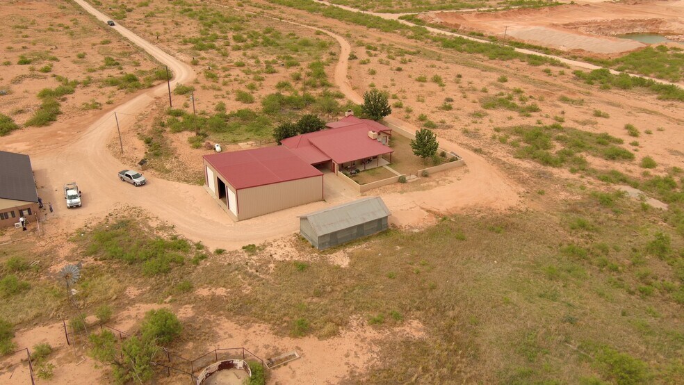 9300 W County Road 60, Midland, TX à vendre - Photo du bâtiment - Image 2 de 41