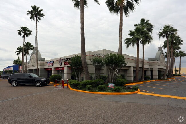 2334 Boca Chica Blvd, Brownsville, TX à louer - Photo du bâtiment - Image 2 de 4