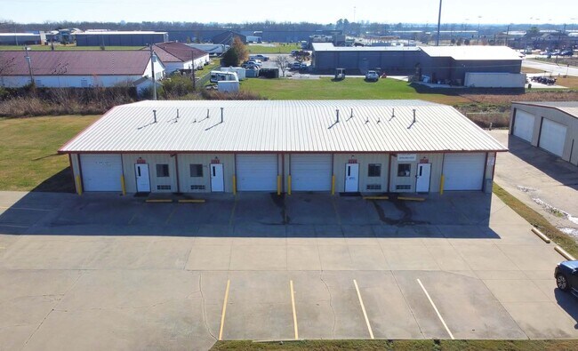 Plus de détails pour 1710-1716 W Acorn Dr, Rogers, AR - Industriel à louer