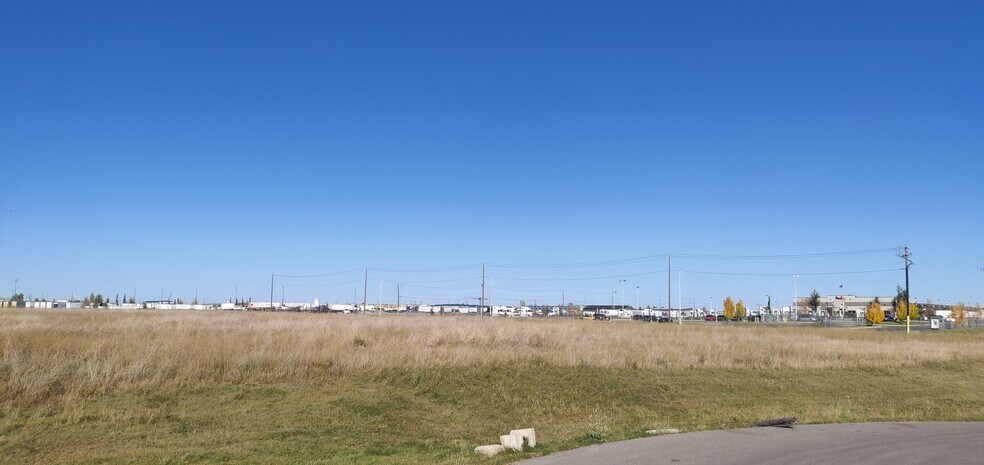5899 84th St SE, Rocky View No 44, AB for sale - Construction Photo - Image 2 of 2