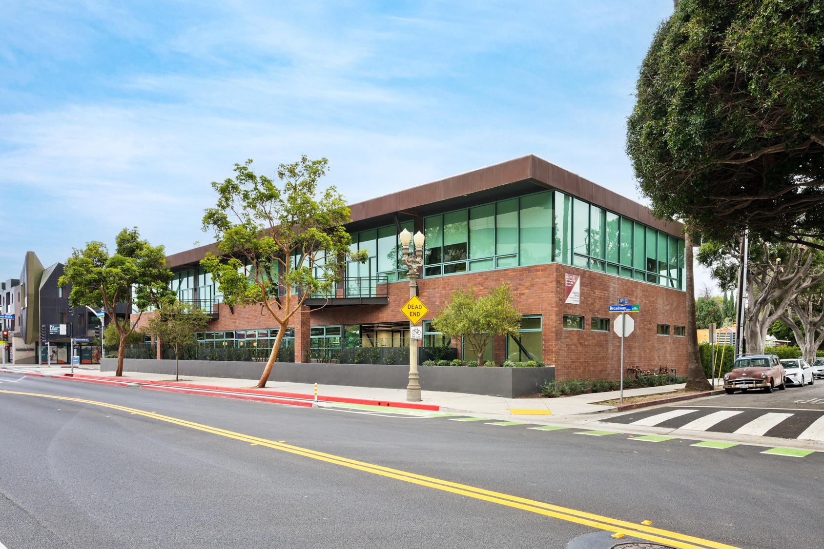 1447 Cloverfield Blvd, Santa Monica, CA for lease Building Photo- Image 1 of 16