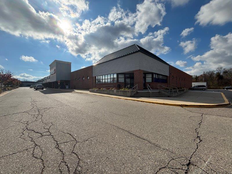 2439-2471 W Stadium Blvd, Ann Arbor, MI for lease Building Photo- Image 1 of 6