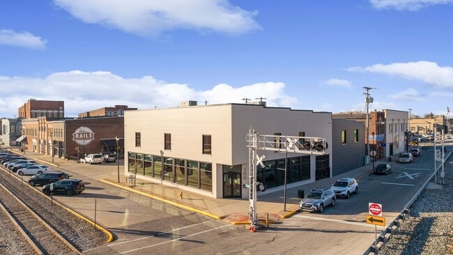 Plus de détails pour 100 Saint Louis Ave, Seymour, IN - Bureau à vendre