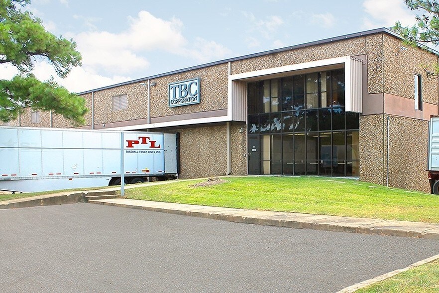 6125 E Shelby Dr, Memphis, TN à louer - Photo du bâtiment - Image 3 de 18