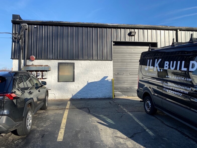 181 N Montello St, Brockton, MA à vendre - Photo du bâtiment - Image 3 de 15