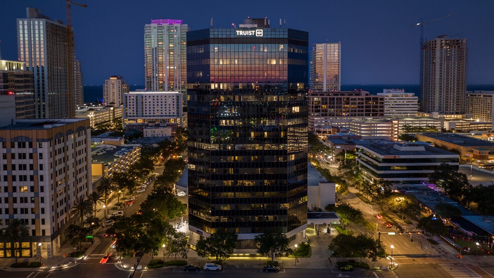 360 Central Ave, Saint Petersburg, FL for lease - Building Photo - Image 1 of 10