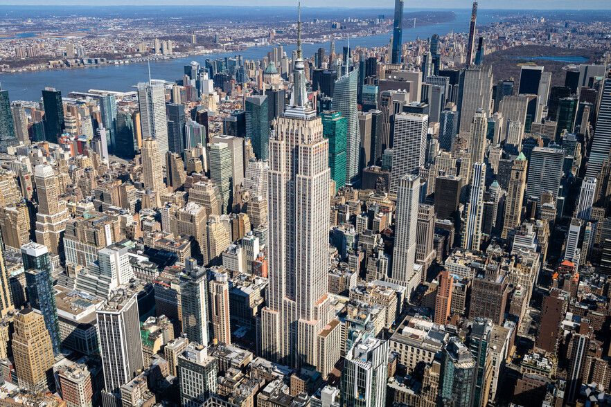 350 Fifth Ave, New York, NY à louer - Photo du bâtiment - Image 1 de 10