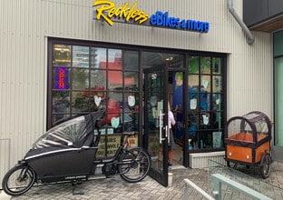 125 Victory Ship Way, North Vancouver, BC for lease Interior Photo- Image 2 of 7