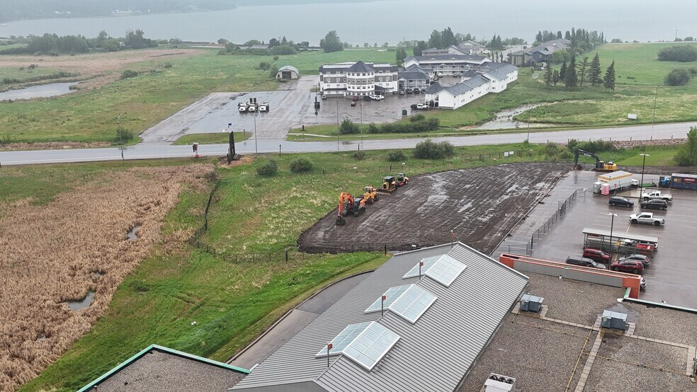 Highway 36/55 bypass, Lac La Biche, AB à vendre - Photo du bâtiment - Image 2 de 3
