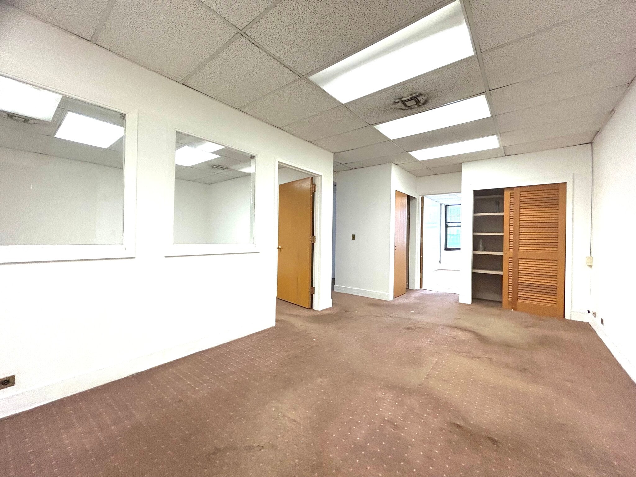 175 Main St, White Plains, NY for lease Interior Photo- Image 1 of 6