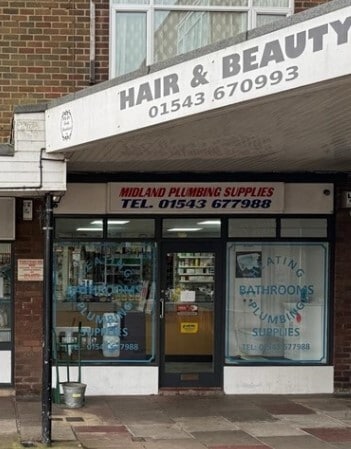 Freehold retail premises portfolio of 2 properties for sale on LoopNet.ca - Primary Photo - Image 2 of 2