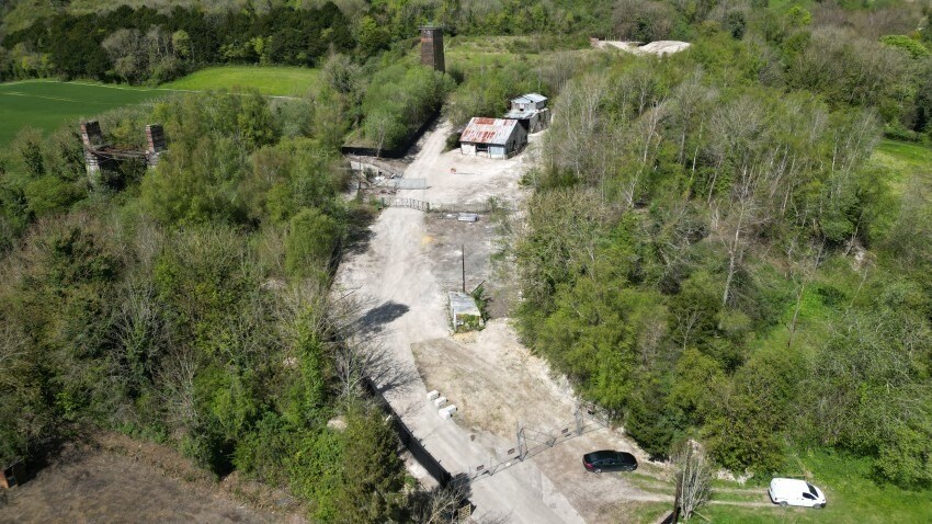 Betchworth Quarry, Betchworth à louer - Aérien - Image 2 de 2
