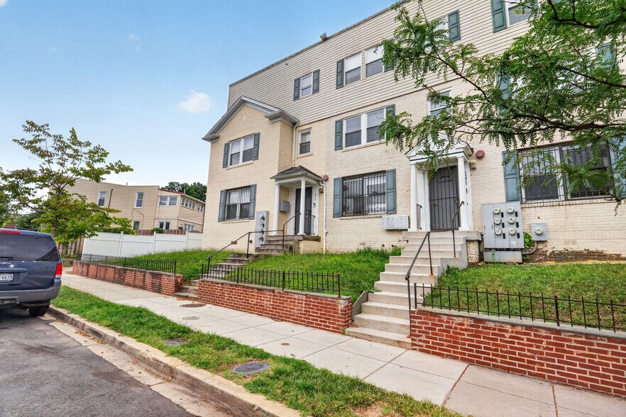 1271-1275 Meigs Pl NE, Washington, DC à vendre - Photo du bâtiment - Image 3 de 27