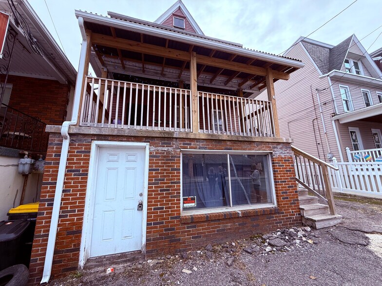 1717 W Market St, Pottsville, PA à vendre - Photo du bâtiment - Image 2 de 31