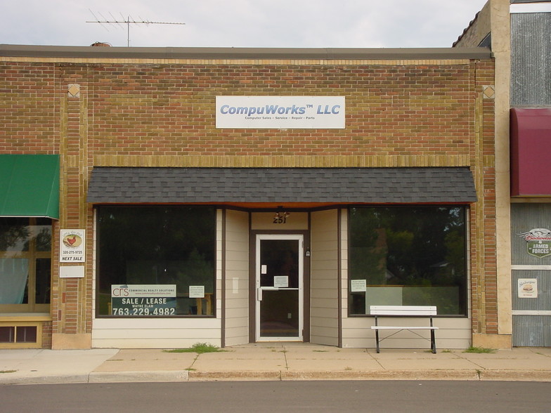 251-271 Atlantic Ave W, Dassel, MN for sale - Building Photo - Image 3 of 7