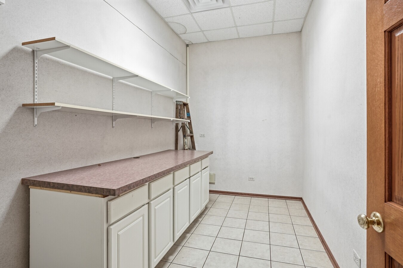 8025 Wicker Ave, Saint John, IN 46373 - Unité C - - Photo intérieure - Image 2 of 14