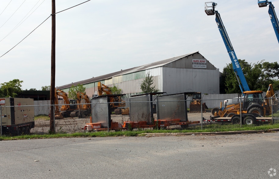 4711 Rhode Island Ave, Hyattsville, MD à vendre - Photo du bâtiment - Image 3 de 4