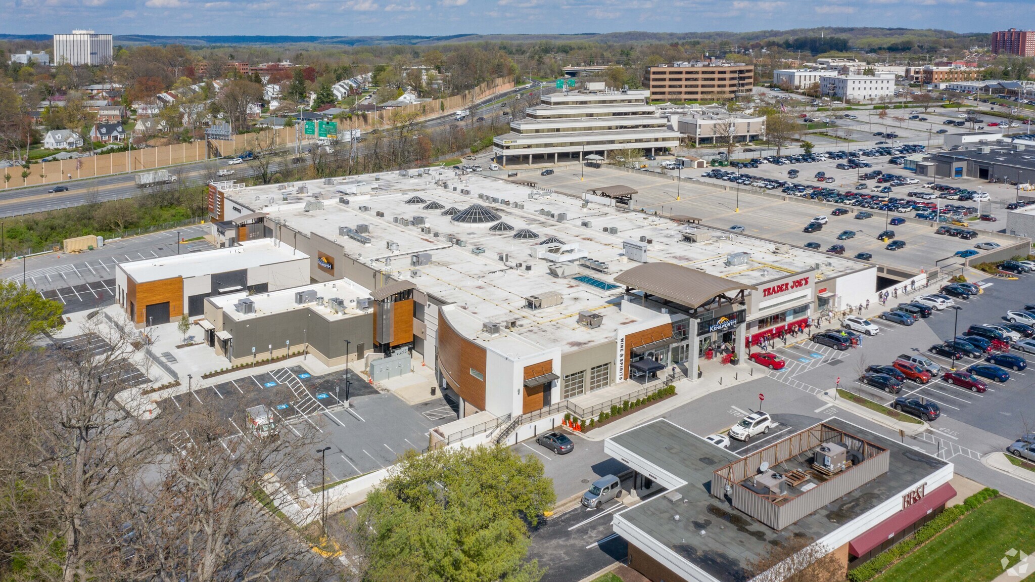 800 Kenilworth Dr, Towson, MD for sale Primary Photo- Image 1 of 1