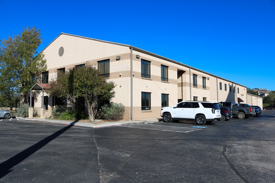 26254 W IH-10, Boerne, TX à louer - Photo du bâtiment - Image 2 de 6