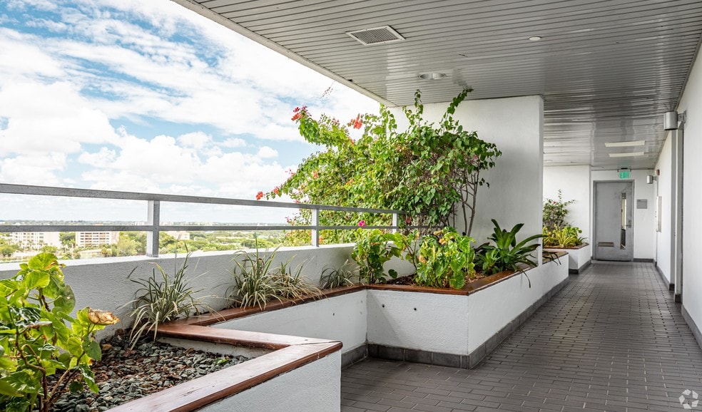 4770 Biscayne Blvd, Miami, FL à vendre - Photo du bâtiment - Image 3 de 123