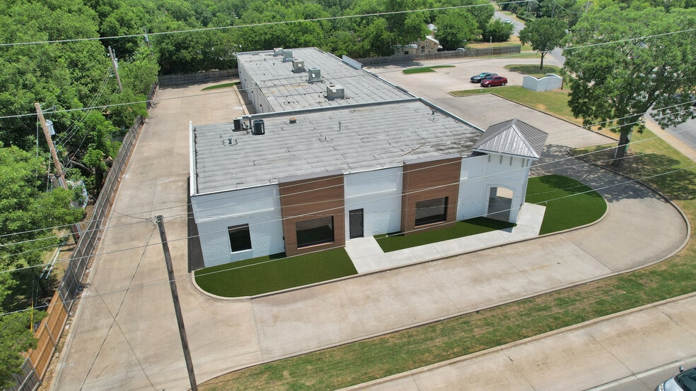1702-1708 N Commerce St, Ardmore, OK à louer - Photo du bâtiment - Image 3 de 31