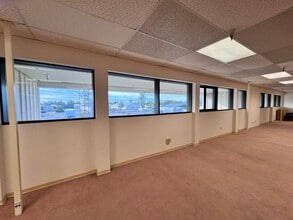 4300-4356 Caterpillar Rd, Redding, CA for lease Interior Photo- Image 2 of 8