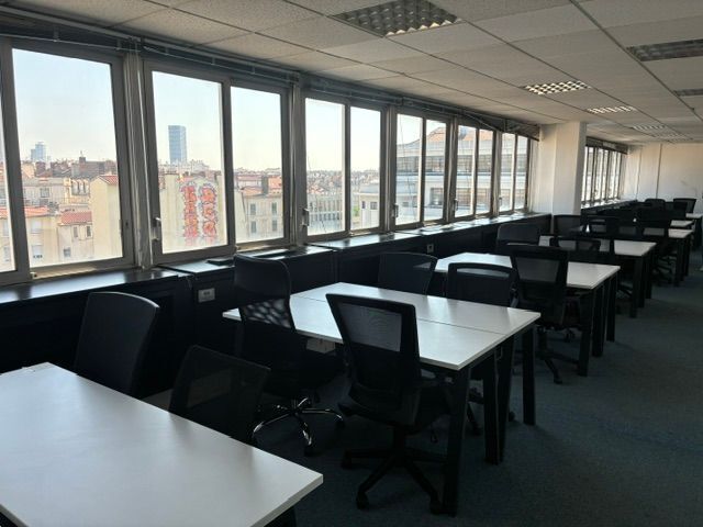 50 Rue De Marseille, Lyon for lease - Interior Photo - Image 3 of 4
