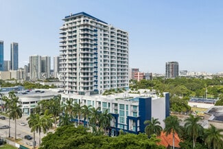 More details for 275 NE 18th St, Miami, FL - Retail for Lease
