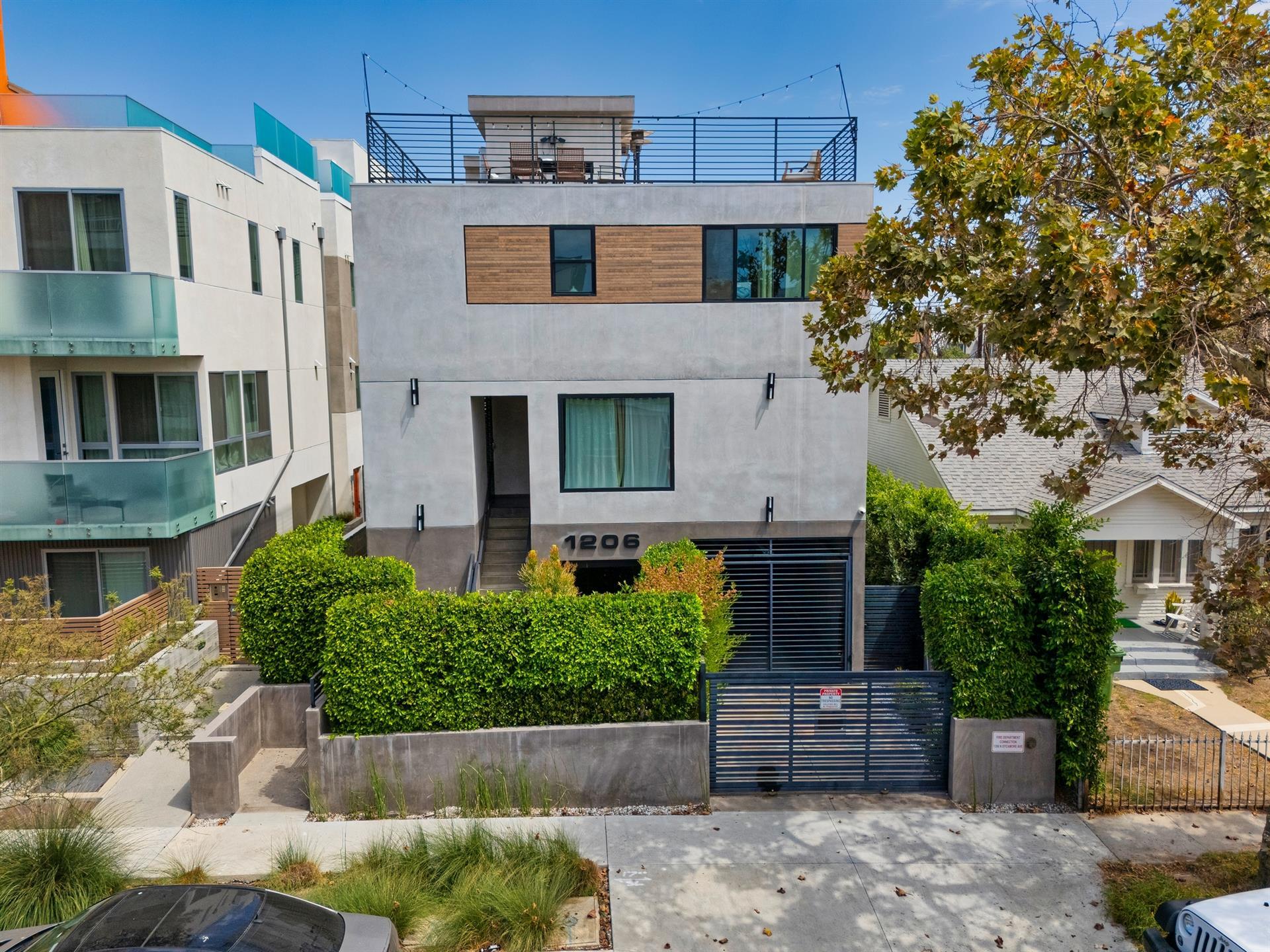 1206 N Sycamore Ave, Los Angeles, CA à vendre Photo du bâtiment- Image 1 de 1