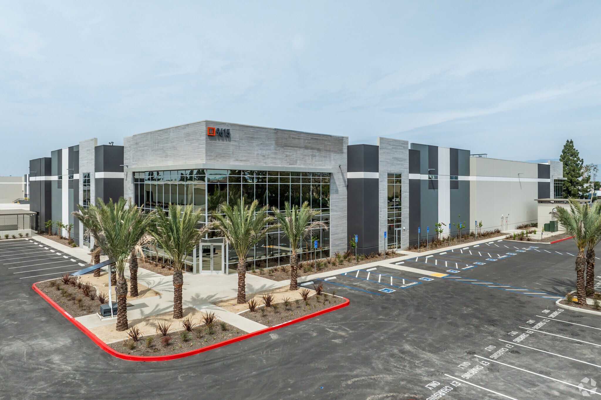 9615 Norwalk Blvd, Santa Fe Springs, CA à louer Photo du bâtiment- Image 1 de 15