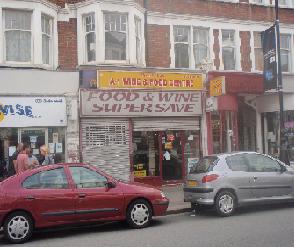 Plus de détails pour 53 Fortis Green Rd, Londres - Commerce de détail à louer