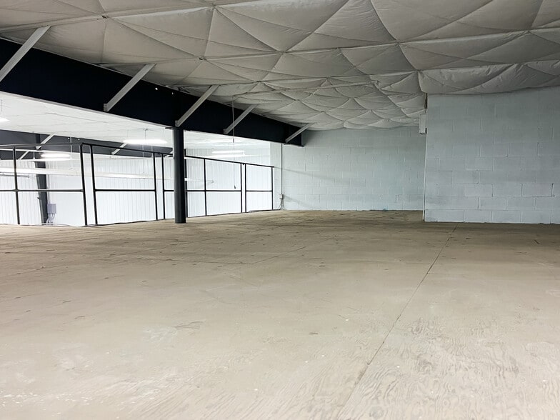 1940 Lone Eagle St, Columbus, OH for lease - Building Photo - Image 3 of 18