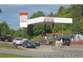 2891 Pisgah Dr, Canton, NC à vendre - Photo du bâtiment - Image 2 de 11