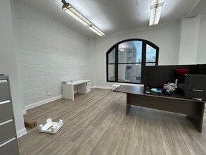 4740-4750 N Sheridan Rd, Chicago, IL à louer Photo intérieure- Image 1 de 2