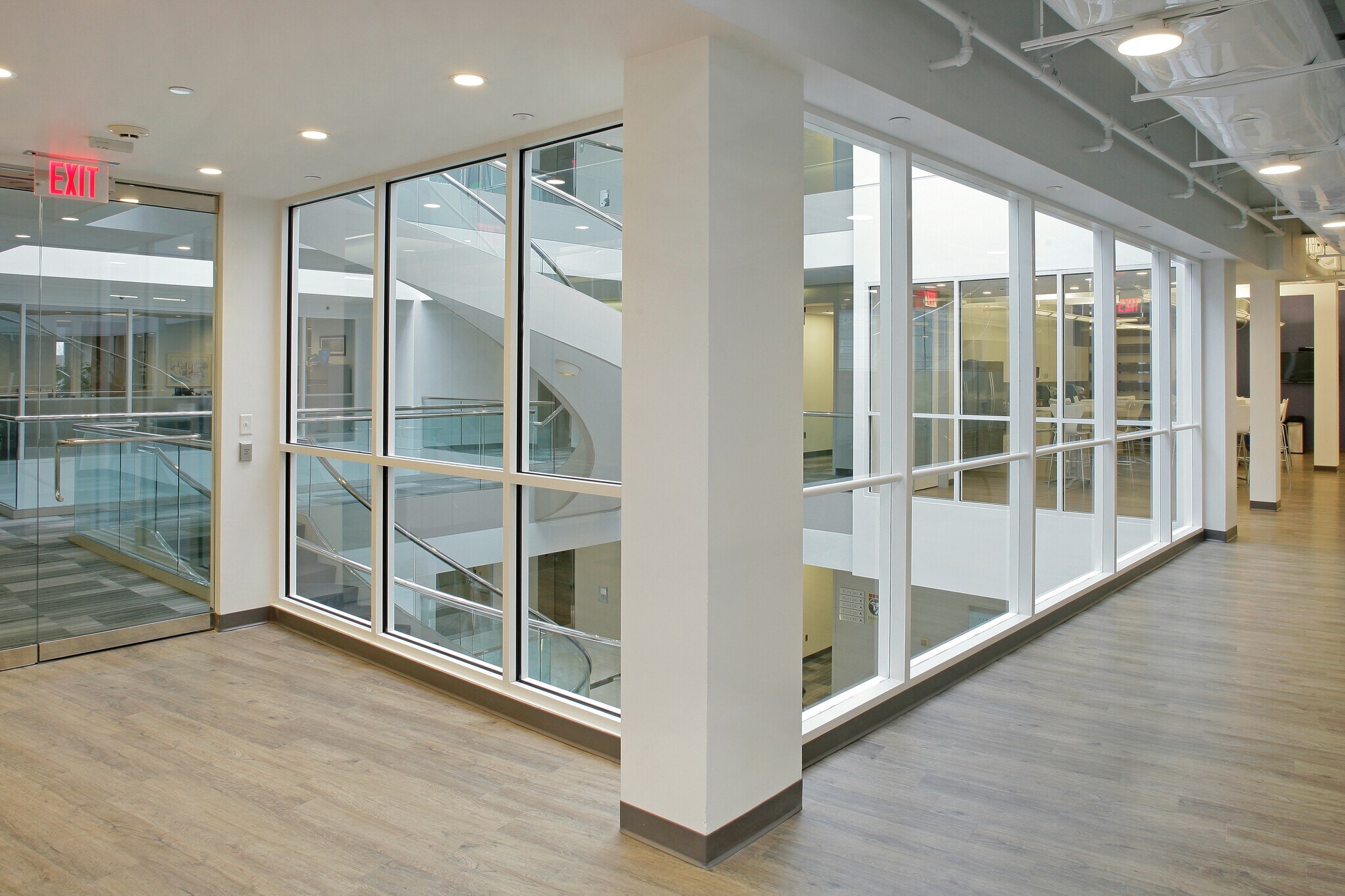 20 Burlington Mall Rd, Burlington, MA for lease Interior Photo- Image 1 of 22