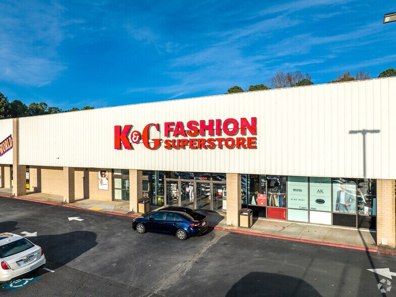 1555 E Park Place Blvd, Stone Mountain, GA à vendre - Photo du bâtiment - Image 2 de 4