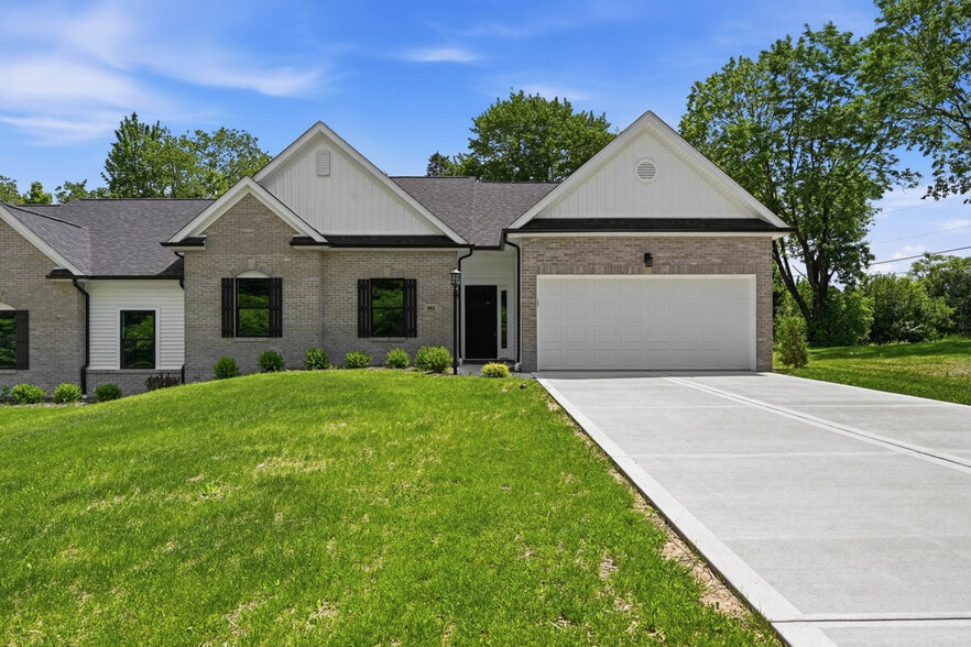 100 Huselton Dr, Butler, PA for sale - Building Photo - Image 3 of 55