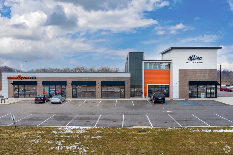 600 Gateway Blvd N, Chesterton, IN à louer - Photo du bâtiment - Image 2 de 5