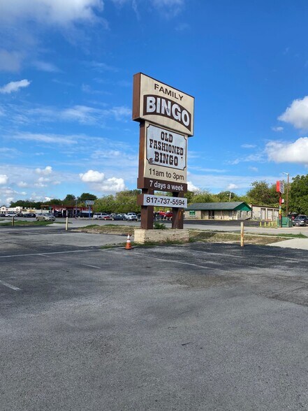 4201 Benbrook Hwy, Fort Worth, TX à louer - Photo du bâtiment - Image 2 de 9