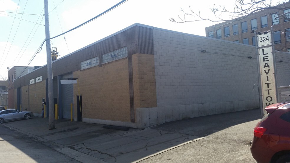 322 N Leavitt St, Chicago, IL à vendre - Photo du bâtiment - Image 2 de 5