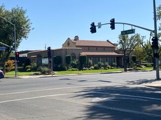 Plus de détails pour 2040 M St, Merced, CA - Bureau à louer