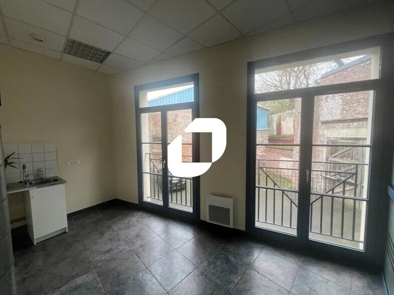 240 Rue De Paris, Douai à louer - Photo du bâtiment - Image 2 de 18