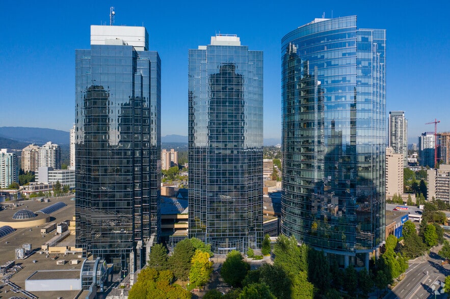 4720 Kingsway, Burnaby, BC à louer - Photo du bâtiment - Image 3 de 8