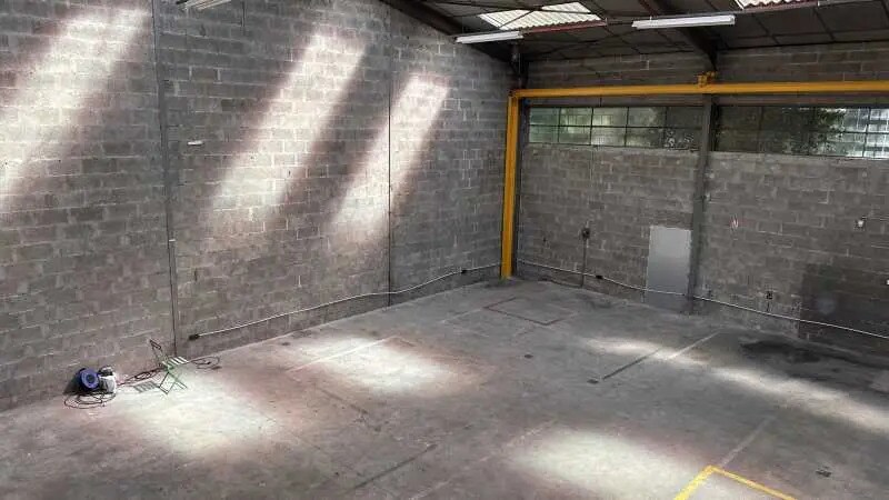 Local d'activités dans Rillieux-la-Pape à vendre - Photo du bâtiment - Image 3 de 8