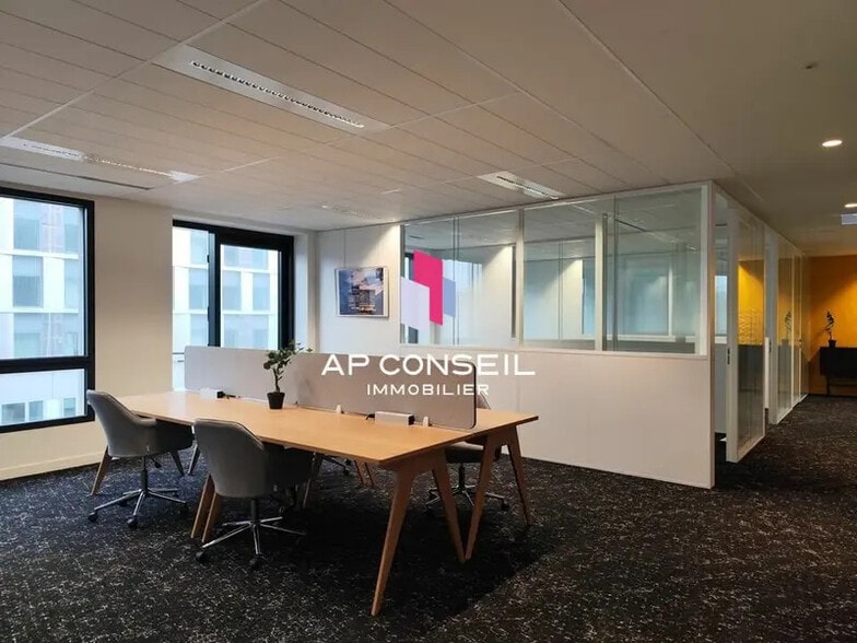 Bureau dans Montigny-le-Bretonneux à vendre - Photo intérieure - Image 3 de 10