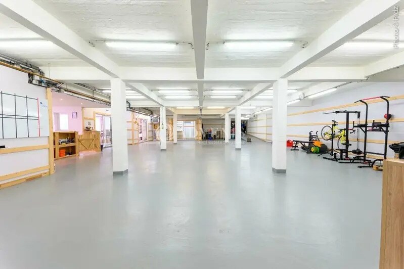 Industrial in La Bassée for sale - Interior Photo - Image 1 of 10