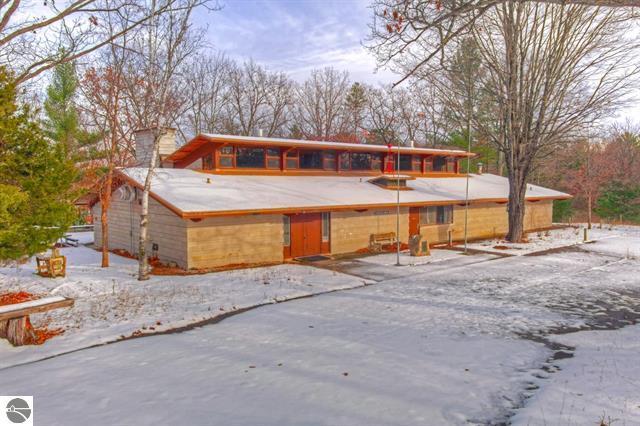 4754 Scout Camp Rd, Traverse City, MI for sale - Primary Photo - Image 1 of 1